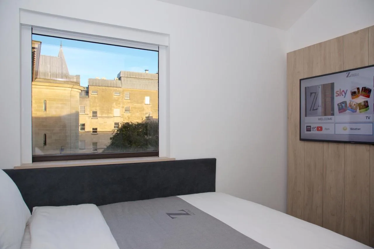 Z Club Queen Room – (All Inclusive)
